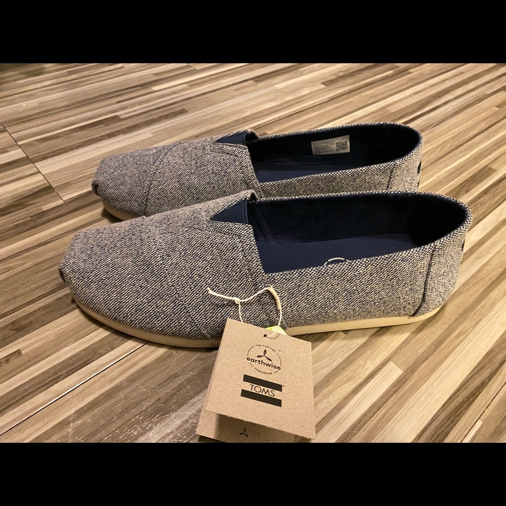 Toms